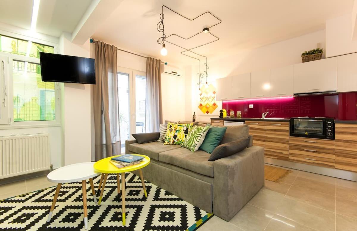 Mazi Rooms Venizelou Thessaloniki Exterior photo